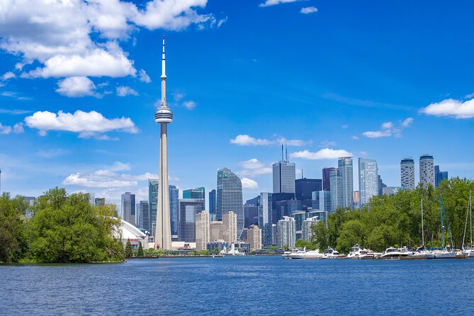 1-Hour Toronto Harbour Tour with Live Narration - Pier 6 and the Toronto waterfront setting