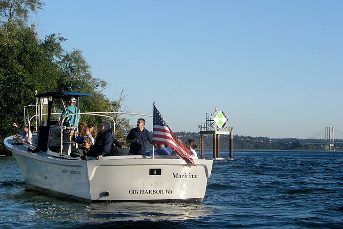 2 Hour Guided Boat Tour in Gig Harbor and Narrows Bridges - Salmon Beach and its cliffside homes