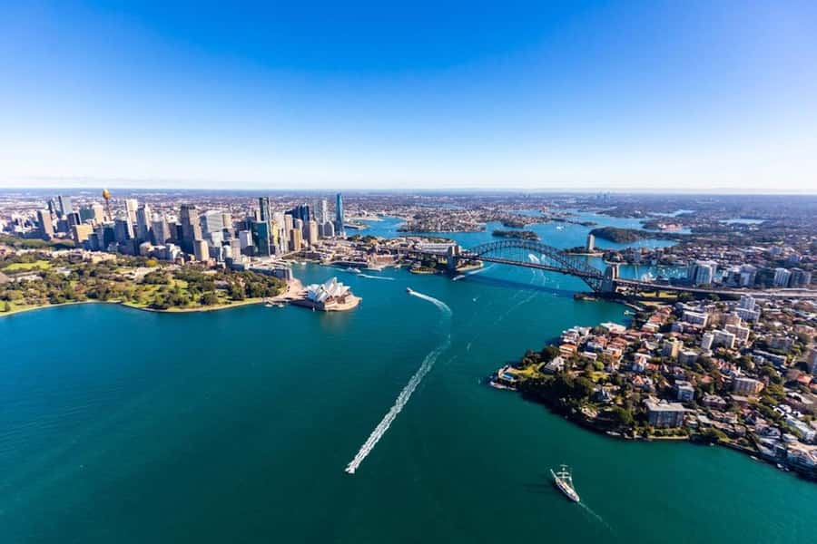 30-minute Private Sydney Harbour Helicopter Tour for 2 - Transfers From the CBD and Airport Arrival