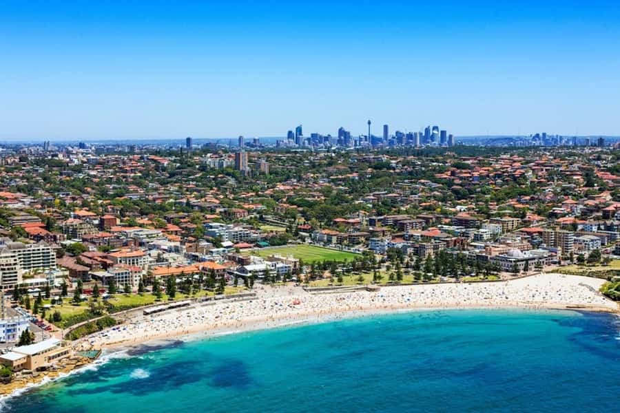 30-minute Private Sydney Harbour Helicopter Tour for 2 - Refreshments, Commentary, and Service