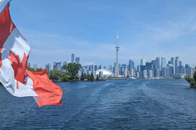 60-Minute Toronto Sightseeing Harbour Tour - Harbourfront Centre, HTO Park, and Queens Quay