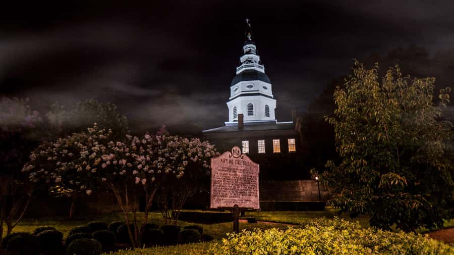 Annapolis: Ghosts of the Harbor & Old Town Tour - Galway Bay and the sound of phantom footsteps