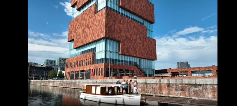 Antwerp: Private Old Harbour Boat Tour Incl. Drinks & Snacks - The first minutes: MAS and the old harbour
