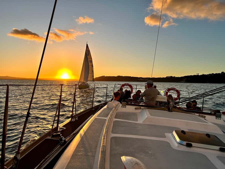 Auckland: Harbour Sailing Cruise with 3-Course Dinner - Key points to know before booking