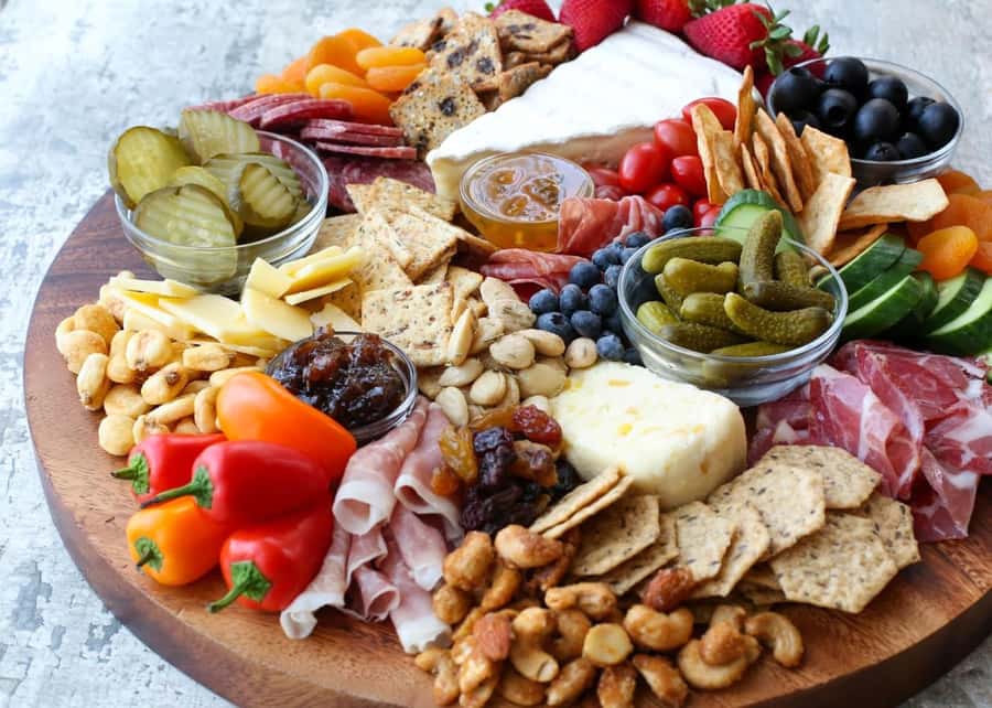 Auckland: Scenic Wine and Cheese Harbour Cruise - Cheese, charcuterie, wine, and beer