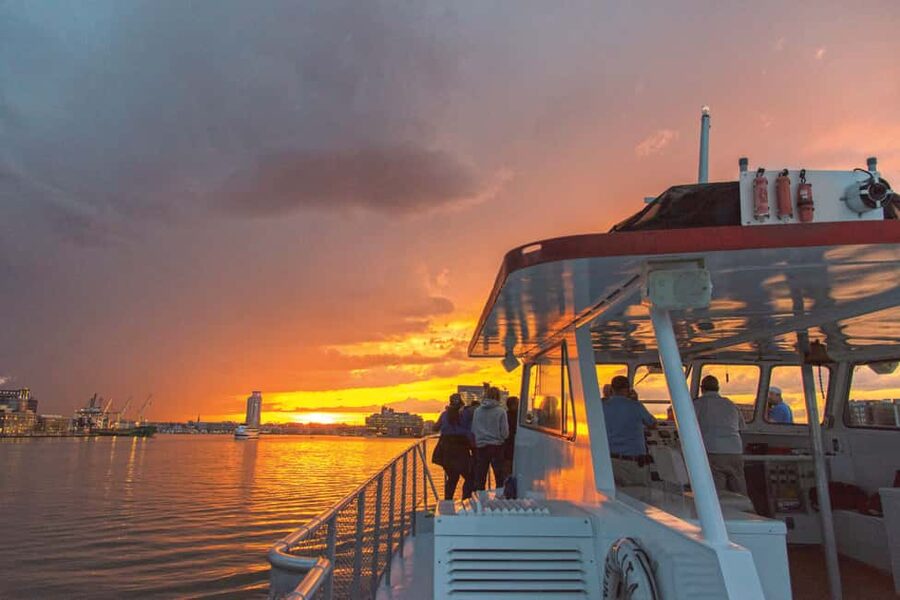 Baltimore: Inner Harbor Sunset Cruise - Finding the Watermark boat at 555 Light St