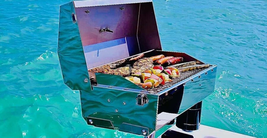 BBQ Bay Cruises: Elephant Rock, Blue Lagoon, Gozo & Comino - Elephant Rock, caves and the Comino coast