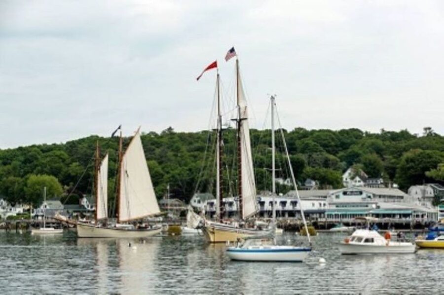 Boothbay Harbor: Sunset Sail to see the Maine Coastline - Boarding at Pier 1 and finding Eastwind