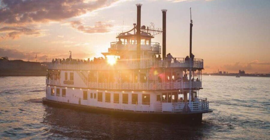 Boston: Scenic Moonlight Harbor Cruise - The route from Seaport to the North End