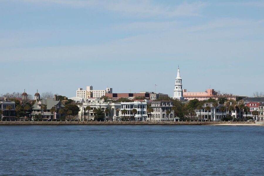 Charleston: Historic City Tour and Harbor Cruise - Key points at a glance