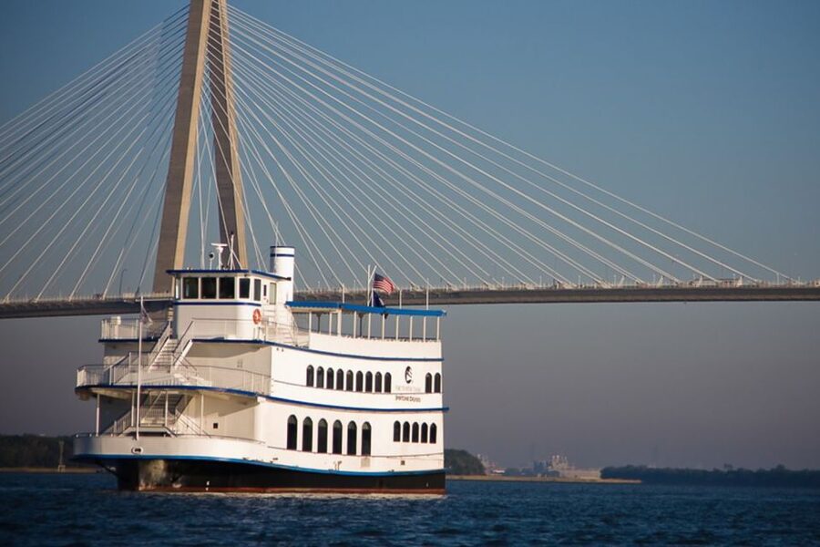 Charleston: Historic City Tour and Harbor Cruise - Why the two-part format works
