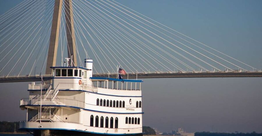 Charleston: Historic City Tour and Harbor Cruise - The coach tour: Charleston’s story from the street