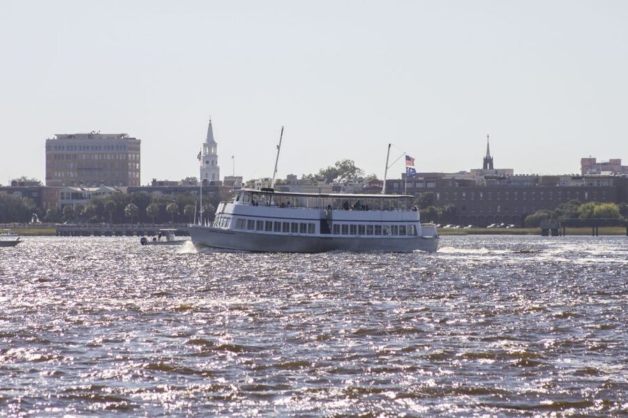 Charleston: Sightseeing Harbor Tour & Dolphin Watch - Castle Pinckney and the quieter harbor sights
