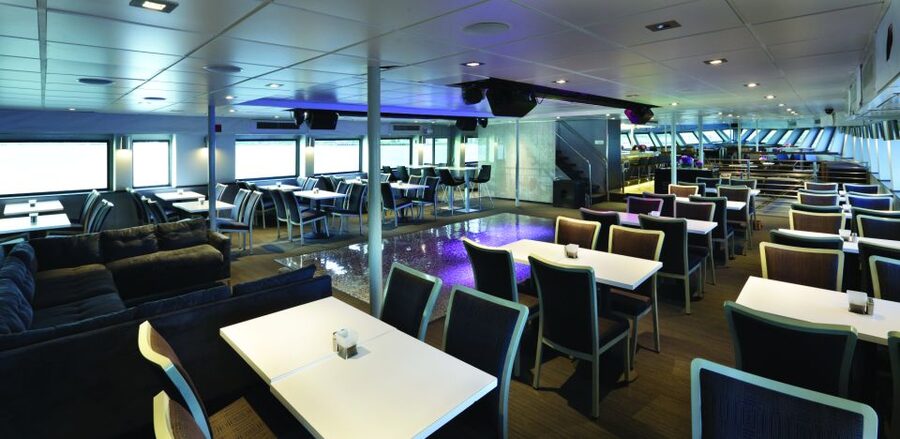 City Cruises Boston: Harbor Buffet Lunch or Dinner Cruise - Music, dancing, and the social side of the cruise