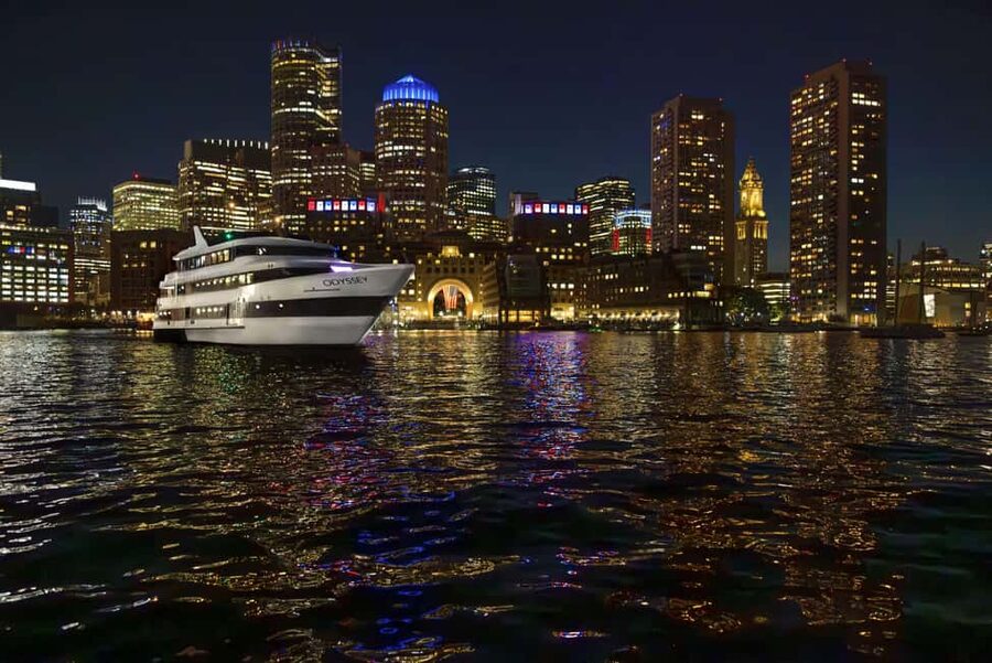 City Cruises Boston: Premier Brunch or Dinner Harbor Cruise - What the $104 price really covers