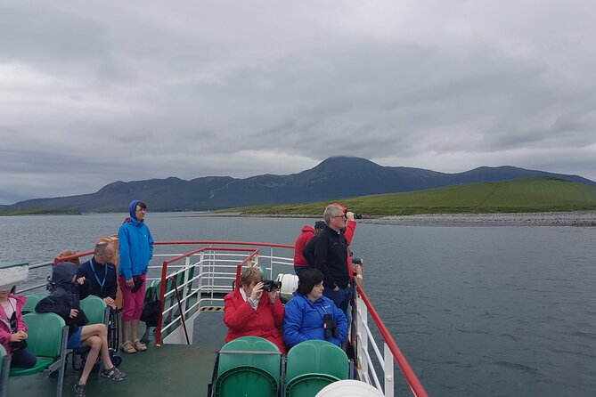 Clew Bay Cruise, Westport ( 90 minutes ) - Inishgort Lighthouse at the bay entrance