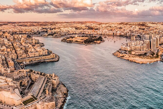 Cruise around Malta's Harbours and Creeks from Sliema - What the commentary and seating are really like