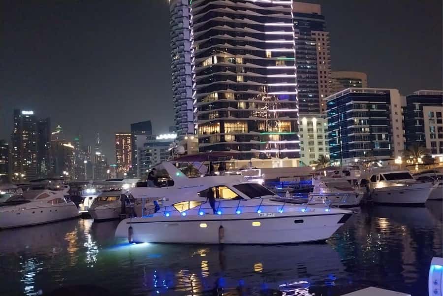 Dubai Marina luxury Yacht Tour: AinDubai,JBR &Harbour(1Hour) - What this one-hour cruise is really offering