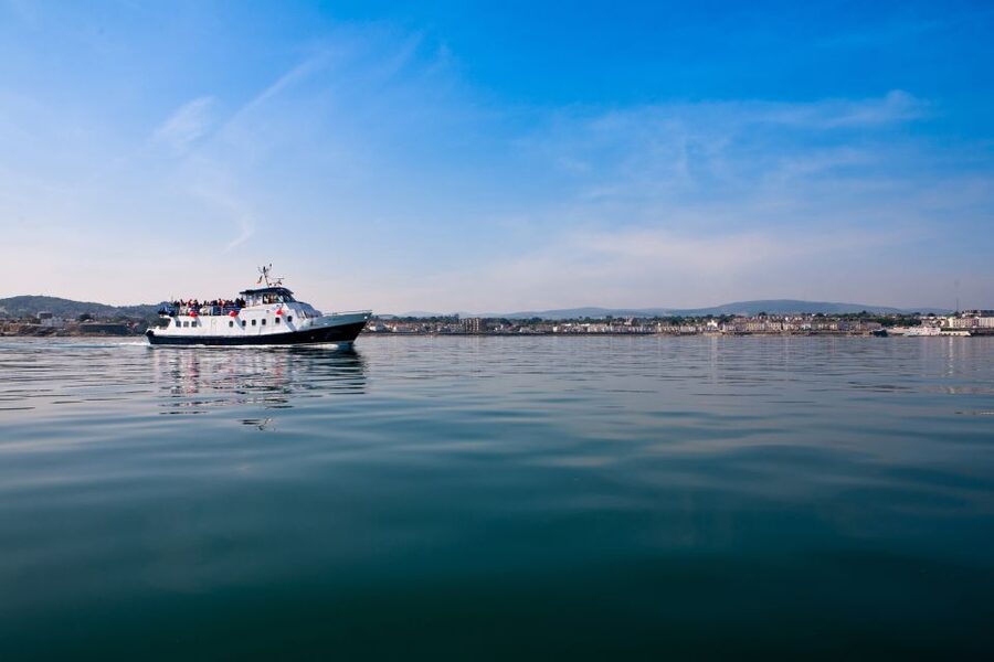Dublin: Dublin Bay Cruise from Dun Laoghaire to Howth - Starting at Dun Laoghaire’s East Pier