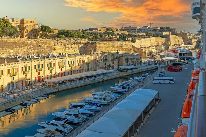 From Sliema: Traditional Harbour Cruise (CMO) - Marsamxett Harbour and the first wide views