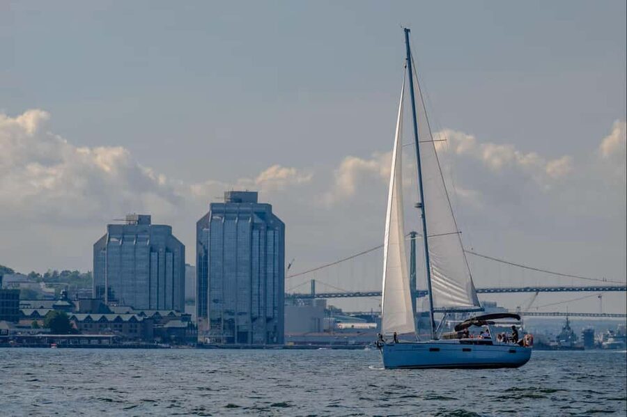 Halifax: Best of Halifax Harbour Tour - The Halifax Explosion and Titanic connection