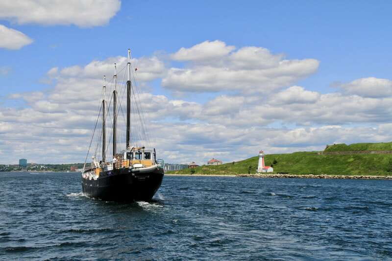 Halifax: Tall Ship Harbor Sailing Cruise with Live Music - Setting sail from Cable Wharf in downtown Halifax