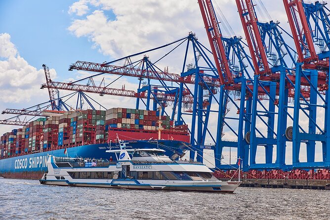 Hamburg: 1-hour harbor tour - Cruise ships, Blohm & Voss, and major vessels