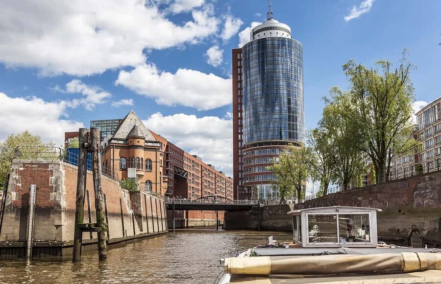 Hamburg: 2-hour harbor tour through the port of Hamburg - Key things to know before sailing