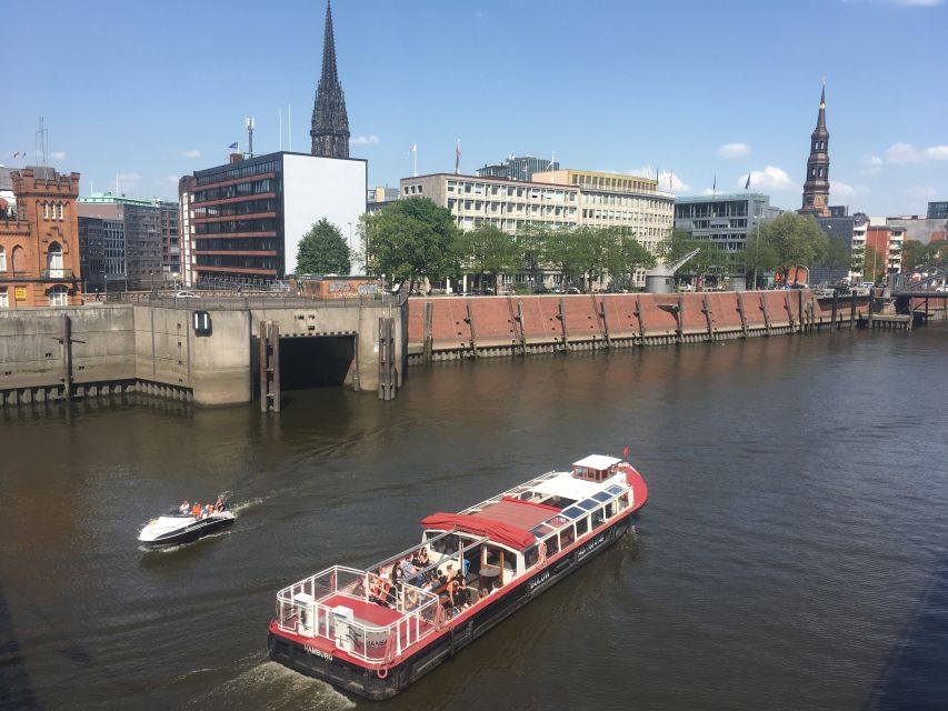 Hamburg: Harbor Cruise - Kajen 1 and the Binnenhafen departure