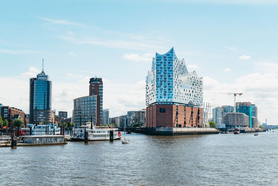 Hamburg: Hop-On Hop-Off Bus with Harbor Cruise - Alster Lake, the university, and green Hamburg