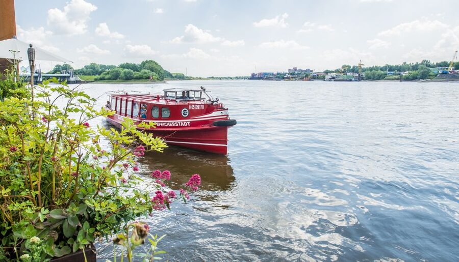 Hamburg: Hop-On Hop-Off Harbor Cruise with Commentary - Wilhelmsburg and BallinStadt