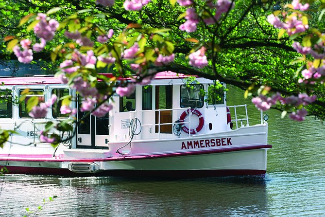 Hamburg Hop-on-Hop-off Tour, Harbor and Lake Alster Cruise - The bus route: a useful first look at Hamburg