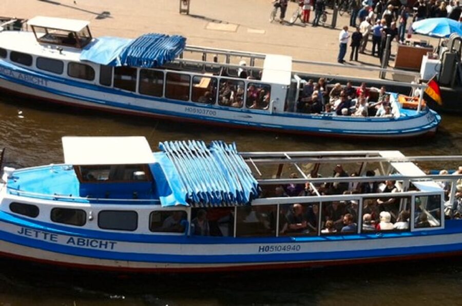 Hamburg: Line C Sightseeing Tour Hop On Hop Off and Harbor Cruise - Timing your day without wasting it
