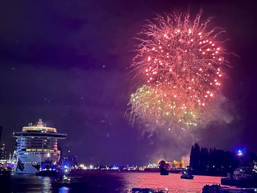 Hamburg: New Years Eve Harbour Cruise - Who will enjoy this Hamburg New Year’s Eve cruise