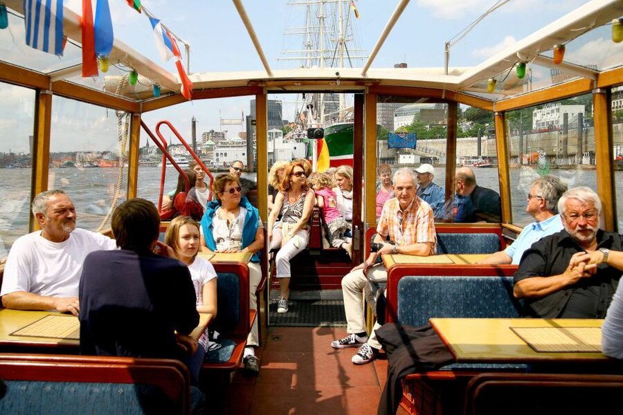 Hamburg: Traditional Harbor Tour with Commentary - The comfort ship and Hamburg’s working harbor
