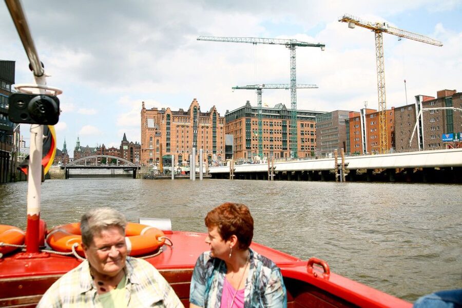 Hamburg: Traditional Harbor Tour with Commentary - HafenCity, bridges, and the changing waterfront