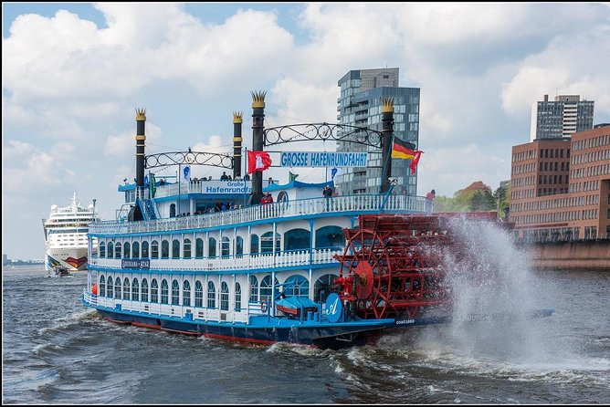 Harbor cruise on the beautiful Elbe - Is $29.96 a fair price?