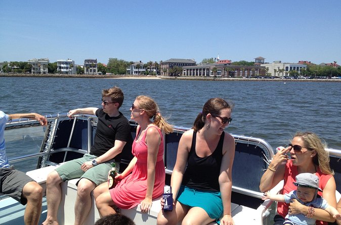 Harbor History Tour Aboard the Palmetto - Lighthouses, islands, and open harbor views