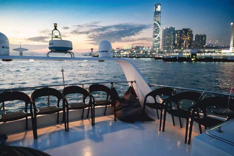 HK: Victoria Harbor Tour & Symphony of Lights (Free Drinks) - Drinks, snacks, and the value of the $12 price