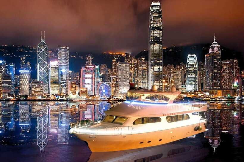 Hong Kong: Victoria Harbour Cruise with Free Camera Photos - Crew service and the practical feel of the boat