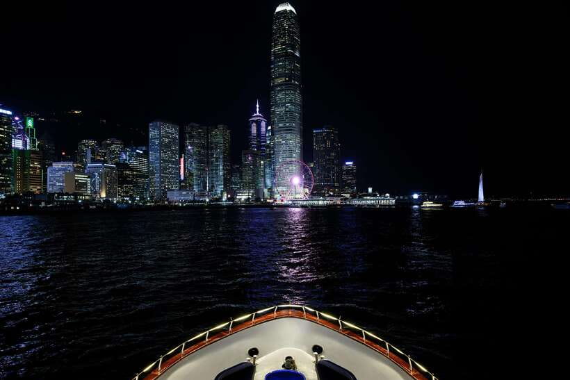 Hong Kong: Victoria Harbour Evening Cruise with Drinks - What the $11 price really buys you