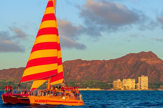 Honolulu Sunset Sail from Kewalo Harbor Including Drinks - The route from Kaka’ako toward Waikiki