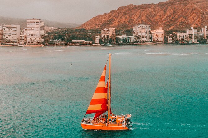 Honolulu Sunset Sail from Kewalo Harbor Including Drinks - Who will enjoy this cruise most?