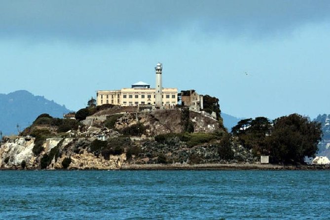 Inside Alcatraz and Golden Gate Bridge Bay Cruise - Why this Alcatraz and Golden Gate pairing works