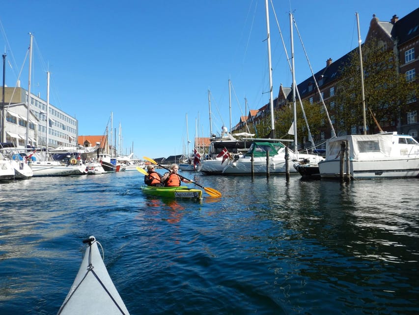 Kayak Tour in Copenhagen Harbor - June, July and August - The boats and the first paddle strokes