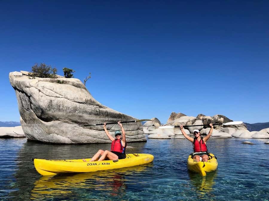 Lake Tahoe: Sand Harbor Kayak Tour - A beach lunch breaks up the paddle