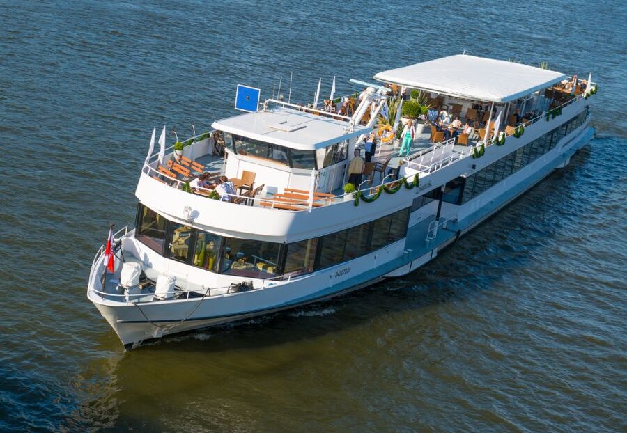 Linz: Harbor Cruise - Seeing Linz from the Danube