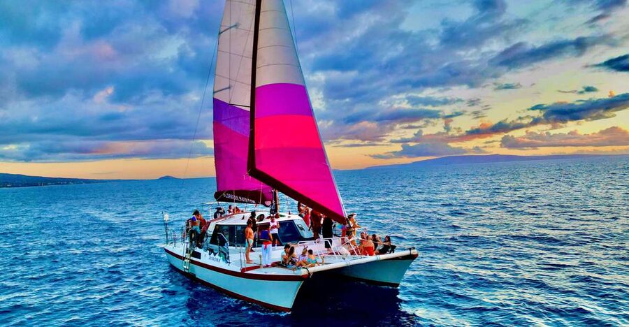 Maalaea Harbor: Sunset Sail on a Charming Hawaiin Catamaran - A two-hour evening on the Pacific