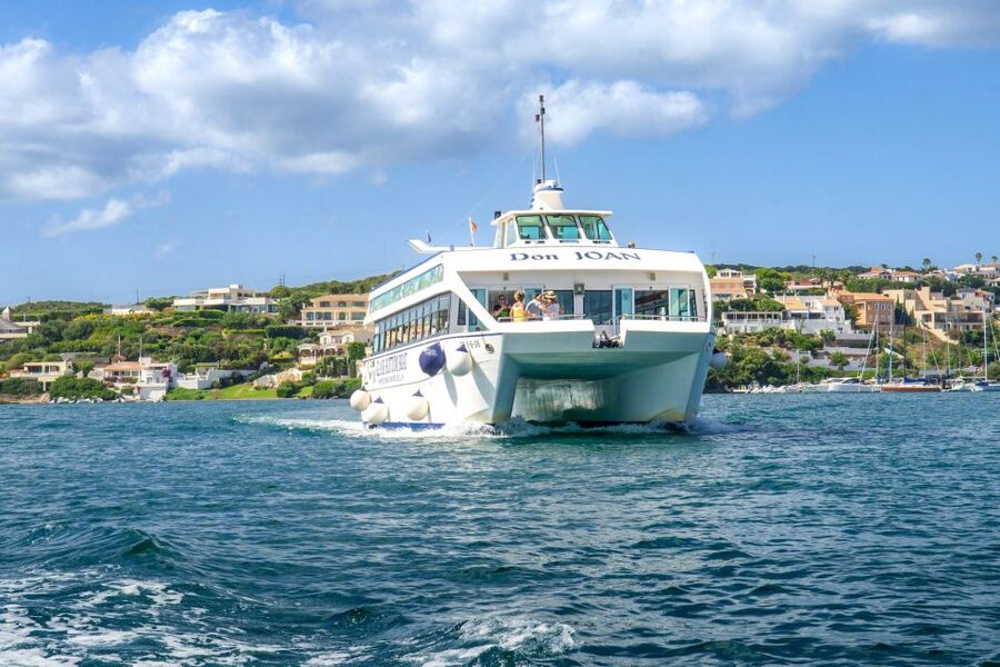 Mahon: Harbor Boat Tour with Underwater Viewing & Commentary - Who should book this Mahón boat tour?