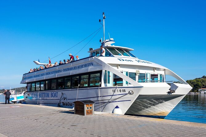 Mahon Harbour Boat Tour with Mahon Market and Gin Distillery - What the Xoriguer Gin Factory adds